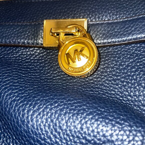 MICHAEL Michael Kors Crossbody Hamilton Traveler Leather Purse Navy Gold Accents - Picture 12 of 13